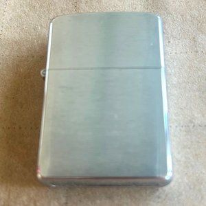 Traditional Zippo Matte Finish Lighter - 15% discount for a bundle of 2!